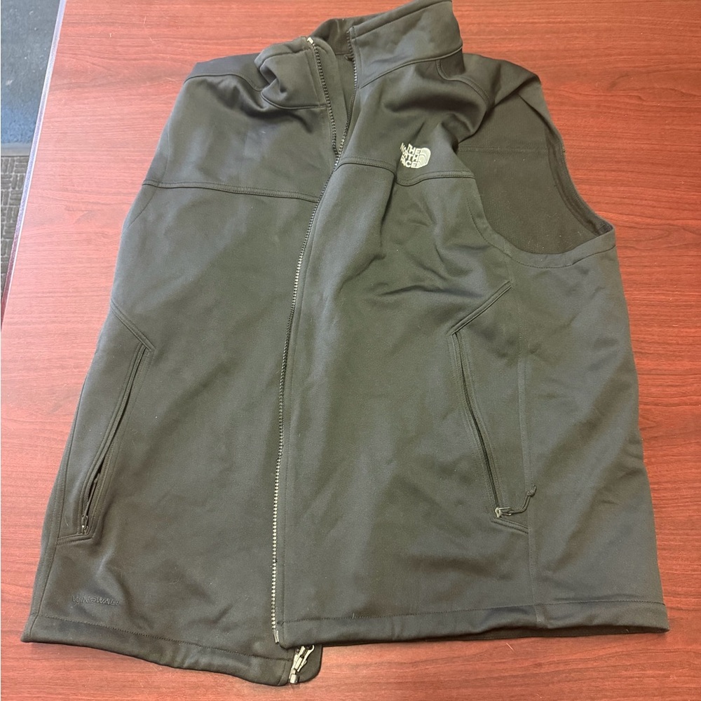 The North Face Men's Charcoal Softshell Vest